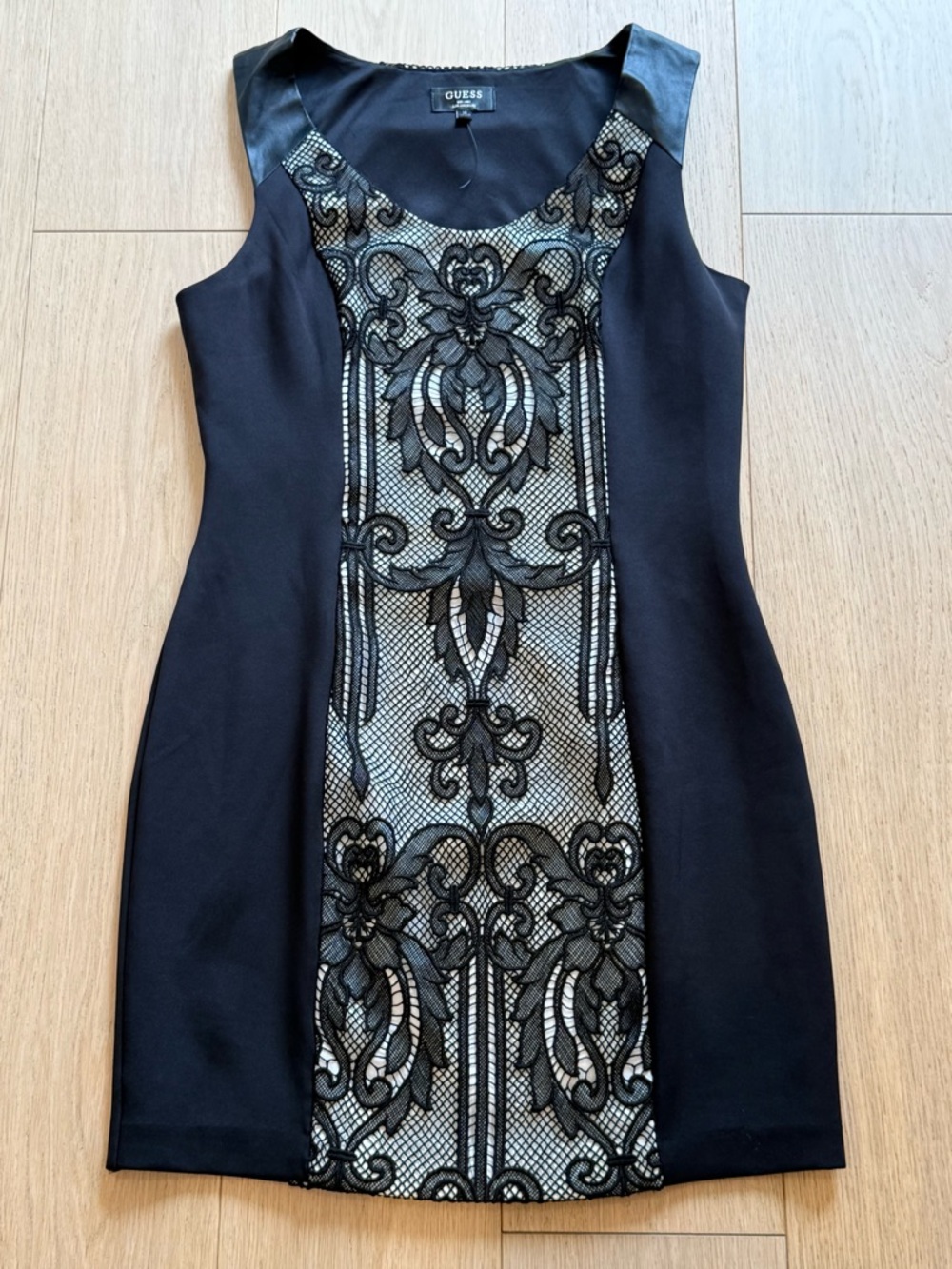 BNWOT GUESS Lace Panel Bodycon Dress Black Mesh Baroque Print Size 14
